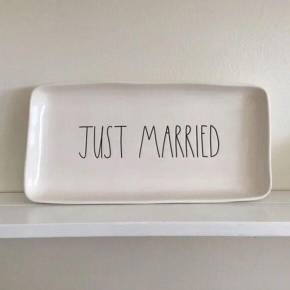 Rae Dunn JUST MARRIED Tray - Picture 1 of 1